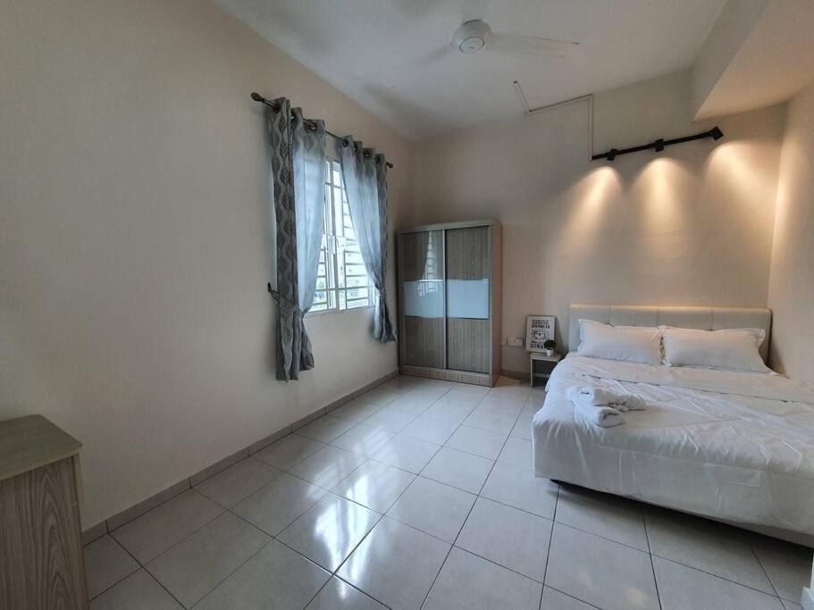3Storey House 13Pax Family Suite Bayan Lepas Exterior photo